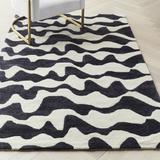 Quinn Rug - Ivory/black 5' X 8'