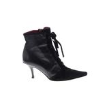 Oscar De La Renta Ankle Boots: Black Solid Shoes - Women's Size 35 - Pointed Toe