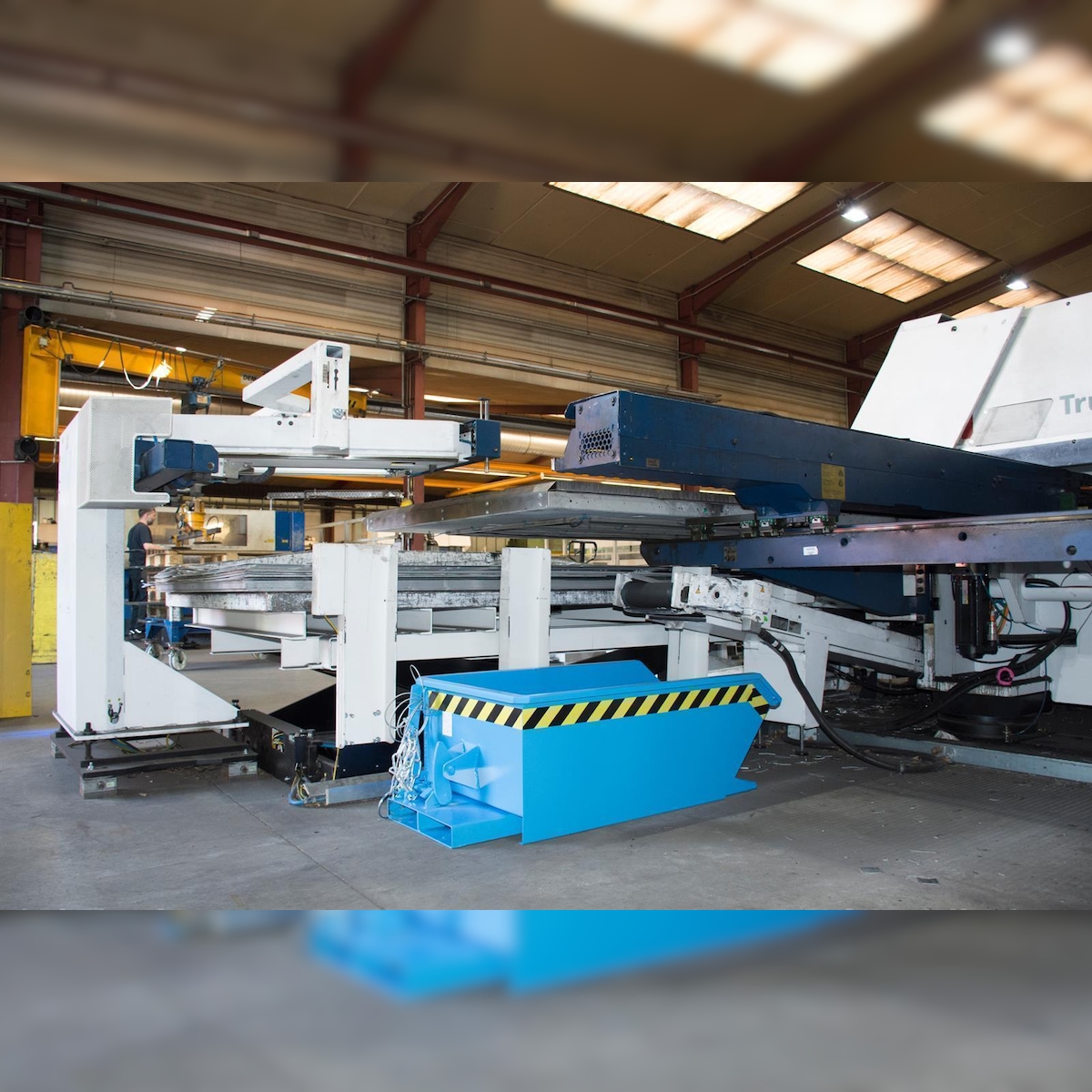 Bauer Mini-Kippbehälter MGU 610, lackiert, Feuerrot Image