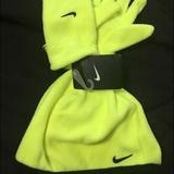 Nike Matching Sets | Boys Nike Hat & Glove Set | Color: Black/Green | Size: 8b