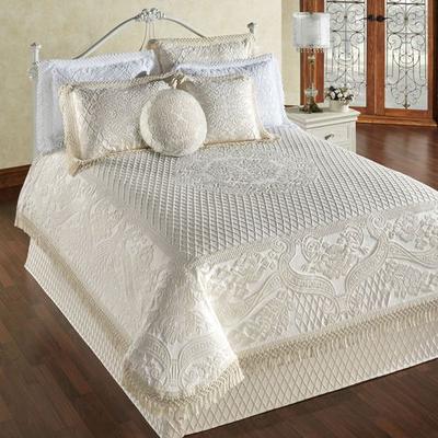 Madeira Coverlet, King, Ecru