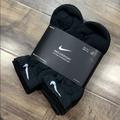 Nike Accessories | Nike Everyday Cotton Cushioned Low Socks Wmns | Color: Black/White | Size: Various