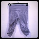 Lululemon Athletica Pants & Jumpsuits | Lululemon Legging Workout Capri | Color: Gray | Size: 6
