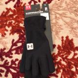 Under Armour Accessories | Nwt Fleece Gloves Size Youth Large | Color: Black | Size: Youth Size Large