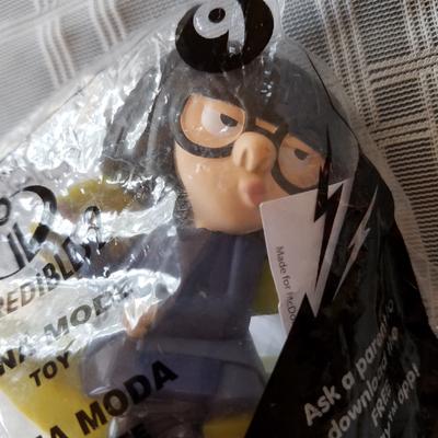Disney Toys | Incredibles Edna Mode Happy Meal Character | Color: Black | Size: Boys Or Girls