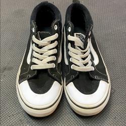 Vans Shoes | Girls Vans Sneaker | Color: Black/White | Size: 3bb