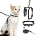 Katzengeschirr mit Leine und Halsband-Set – ausbruchsicheres, verstellbares H-shped Katzengeschirr mit Stern- und Mond-Muster, leuchtet im Dunkeln, für Kitty Outdoor Walking