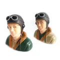 Avion à ailes fixes vert armée figurine de pilote modèle RC WWII échelle 1/6 et 1/9
