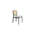 Chaise en rotin beige