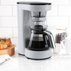 XIAOHKSYIG INC Drip Coffeemaker Compact Coffee FAST BREWING Brews Up 5 Cups (1 Cup = 5 Oz) Of Coffee Within 5-8 Minutes. in Black/Brown/Green