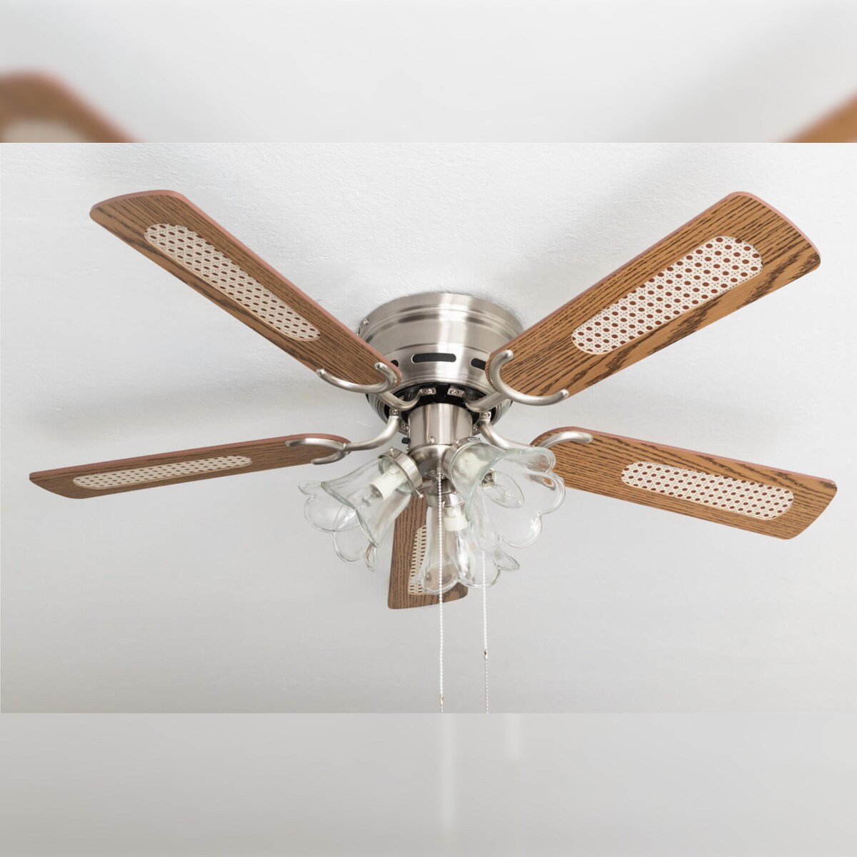 Pepeo Deckenventilator Kisa Deluxe BN Eiche / Walnuss mit Licht 105 Image