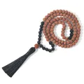 Collier de perles Mala Onyx noir et Rudraksha naturel pompon noir méditation yoga bénédiction