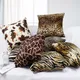Taie d'oreiller en fausse fourrure à imprimé léopard en peluche douce housse de coussin décorative