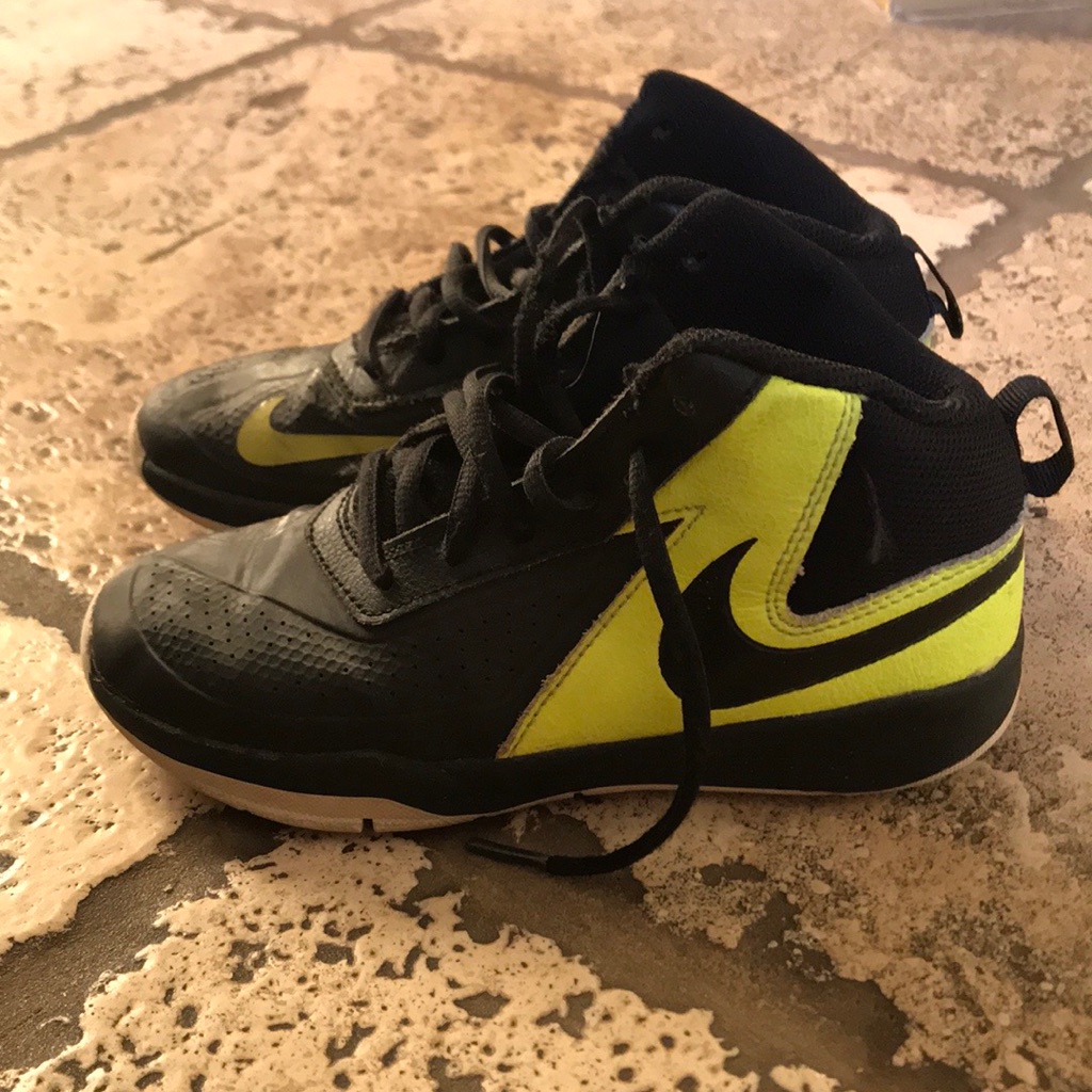 Nike Shoes | Kids Nike Shoes | Color: Black/Yellow | Size: 1.5y
