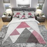 Designart 'Pink Geometric Mod Triangles II' Geometric Bedding Set - Duvet Cover & Shams