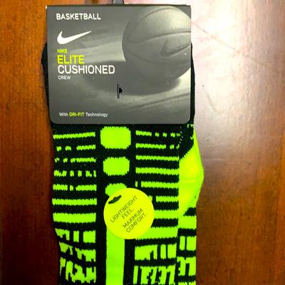 Nike Accessories | Nike Basketball Elite Cushioned Crew Sock | Color: Black/Yellow | Size: Yth 3y - 5y