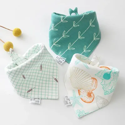 Bavoirs en coton pour bébé tablier d'alimentation en forme de Triangle mignons bavoirs pour bébé