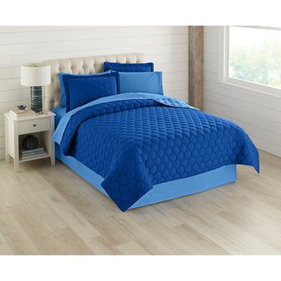 BH Studio Reversible Quilt by BH Studio in Ocean Blue Marine Blue (Size TWIN)