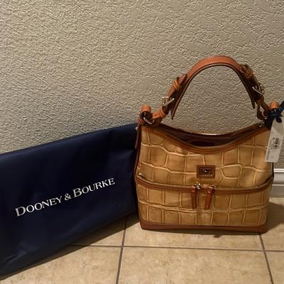 Dooney & Bourke Bags | Dooney & Bourke 1c964 Wt Zipper Sac | Color: Cream/Tan | Size: Medium