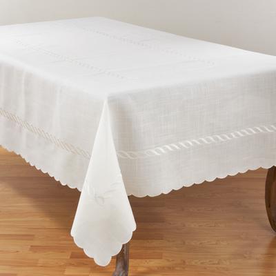 Stylish Tablecloth With Embroidered Braid Design