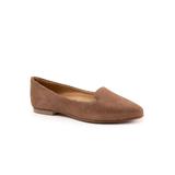 Women's Harlowe Ballet Flat by Trotters in Taupe Dot Suede (Size 11 M)