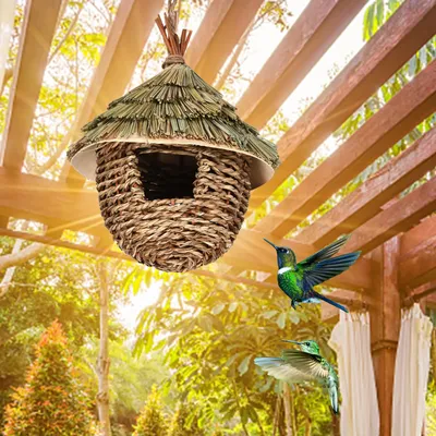 Maison de colibri décorative tissée à la main accent de paille suspendu oiseau suspendu enge