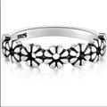 Free People Jewelry | 925 Sterling Silver Daisy Ring New Silver Ring | Color: Silver | Size: Various