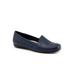 Wide Width Women's Sage Loafer by Trotters in Navy (Size 7 1/2 W)