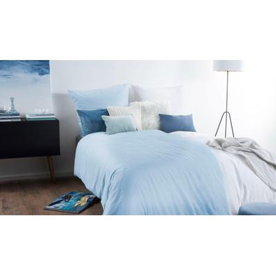 Bettwäsche FLEURESSE "Jade", blau (azur), B/L: 200cm x 220cm, , Mako-Damast, B/L: 80cm x 80cm & 80cm x 80cm, Mako-Damast, Obermaterial: 100% Baumwolle, Bettwäsche Image