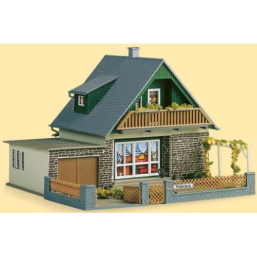 "Modelleisenbahn-Gebäude AUHAGEN ""Haus Michaela"" Modelleisenbahn-Erweiterungen bunt Kinder Altersempfehlung Modelleisenbahn-Erweiterungen Made in Germany"