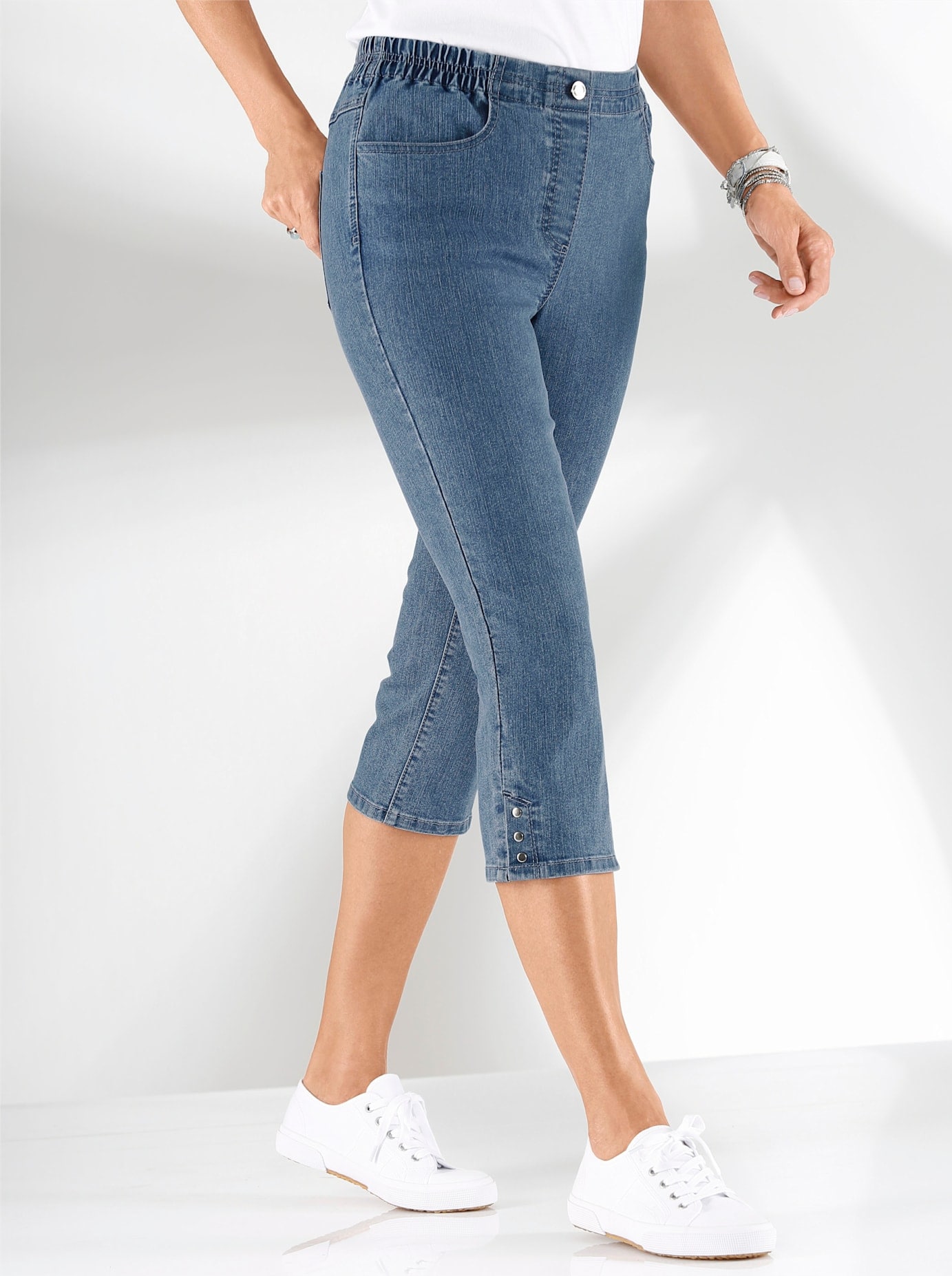 Caprijeans CLASSIC BASICS, Damen, Gr. 25, Kurzgrößen, blau (blau, bleached), 78% Baumwolle, 20% Polyester, 2% Elasthan, unifarben, 3/4-Länge, Jeans Image