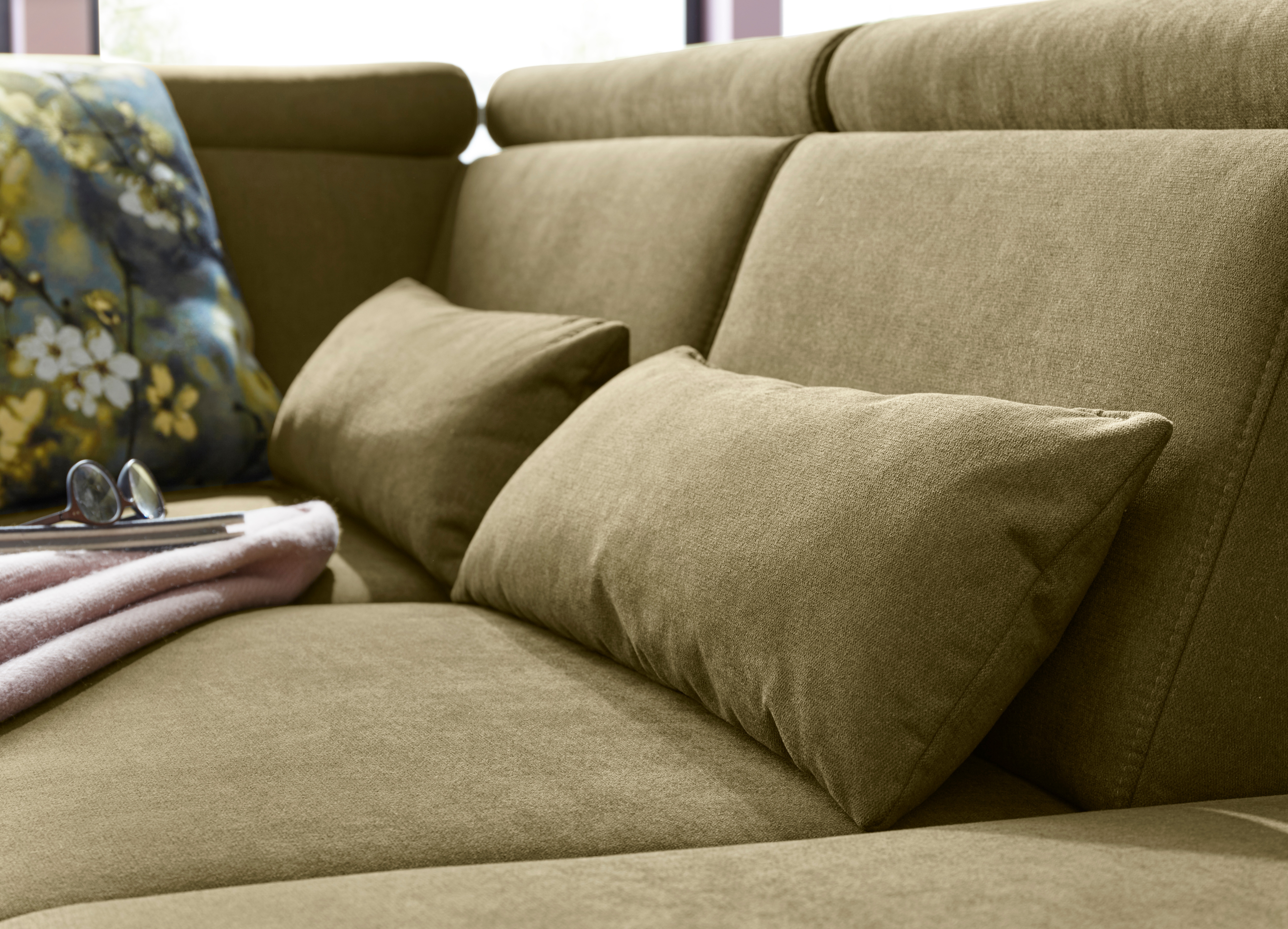 Polsterauflage SIT & MORE "Brisbane", grün (olive), B:65cm H:25cm T:13cm, Soft clean (98% Polyester, 2% Polyamid), Polsterauflagen, Sofa-Zubehör Deko-Kissen, Nierenkissenset Image