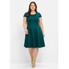Cocktailkleid SHEEGO "Große Größen", Damen, Gr. 54, Normalgrößen, grün (tiefgrün), Obermaterial: 97% Baumwolle, 3% Elasthan, unifarben, klassisch, figurbetont knieumspielend, Rundhals, Kurzarm, Kleider Partykleid, in Bahnenform