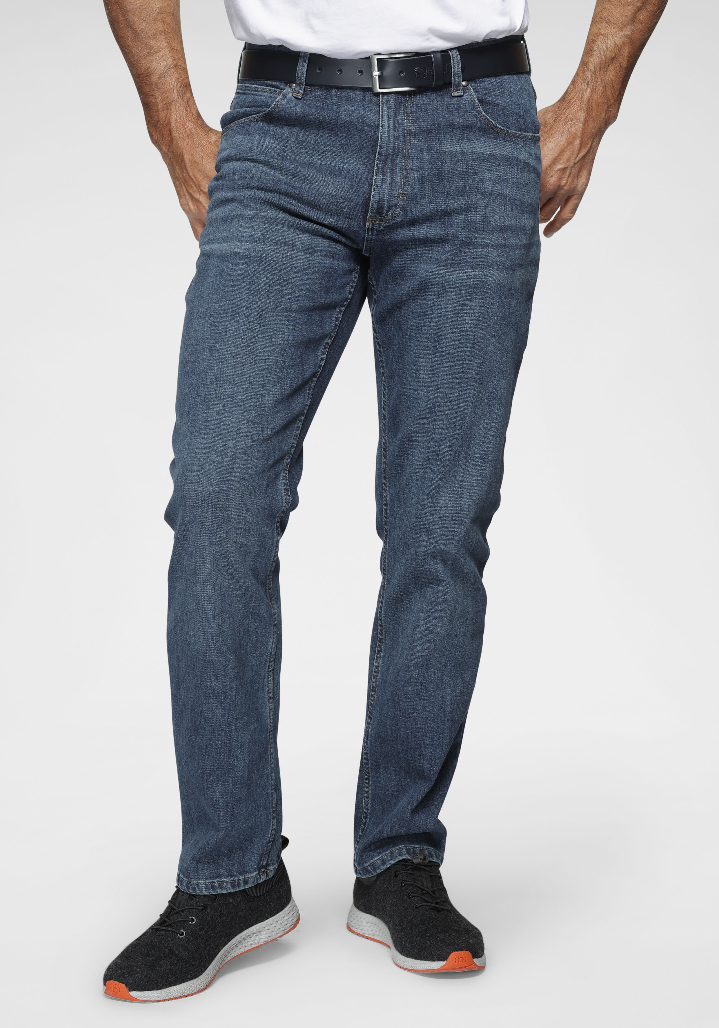 Straight-Jeans WRANGLER "Authentic Straight", Herren, Gr. 40, Länge 32, blau (authentic, blau), Denim/Jeans, Obermaterial: 98% Baumwolle, 2% Elasthan, normal lang, Jeans Straight-Jeans, Topseller