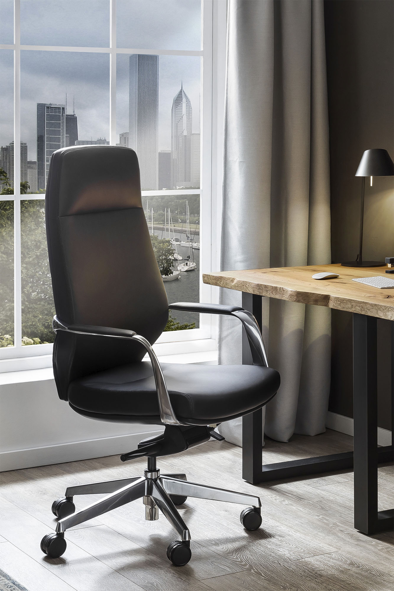 Drehstuhl SALESFEVER "mit Stil und Komfort", schwarz (schwarz, chromfarben, chromfarben), B:63cm H:120,5cm T:66cm, Polyurethan, Stühle, Bürodrehstuhl, Ergonomischer Bürostuhl mit pflegeleichtem Kunstlederbezug