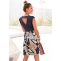 Sommerkleid LASCANA, Damen, Gr. 46, N-Gr, bunt (bedruckt), Jersey, Obermaterial: 95% Viskose, 5% Elasthan, bedruckt, modisch, figurumspielend kniefrei, V-Ausschnitt, Kurzarm, Kleider, mit Rückenausschnitt in Wickeloptik, elegantes Strandkleid,...