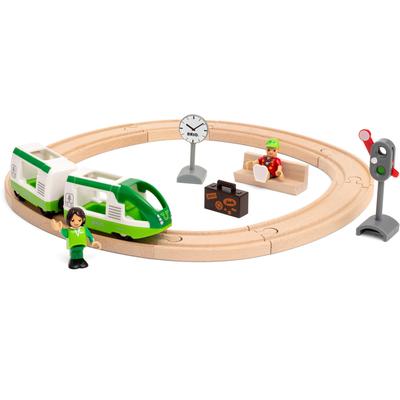 BRIO Spielzeug-Eisenbahn WORLD, Starter Set Reisezug, FSC - schützt Wald weltweit bunt Kinder Altersempfehlung