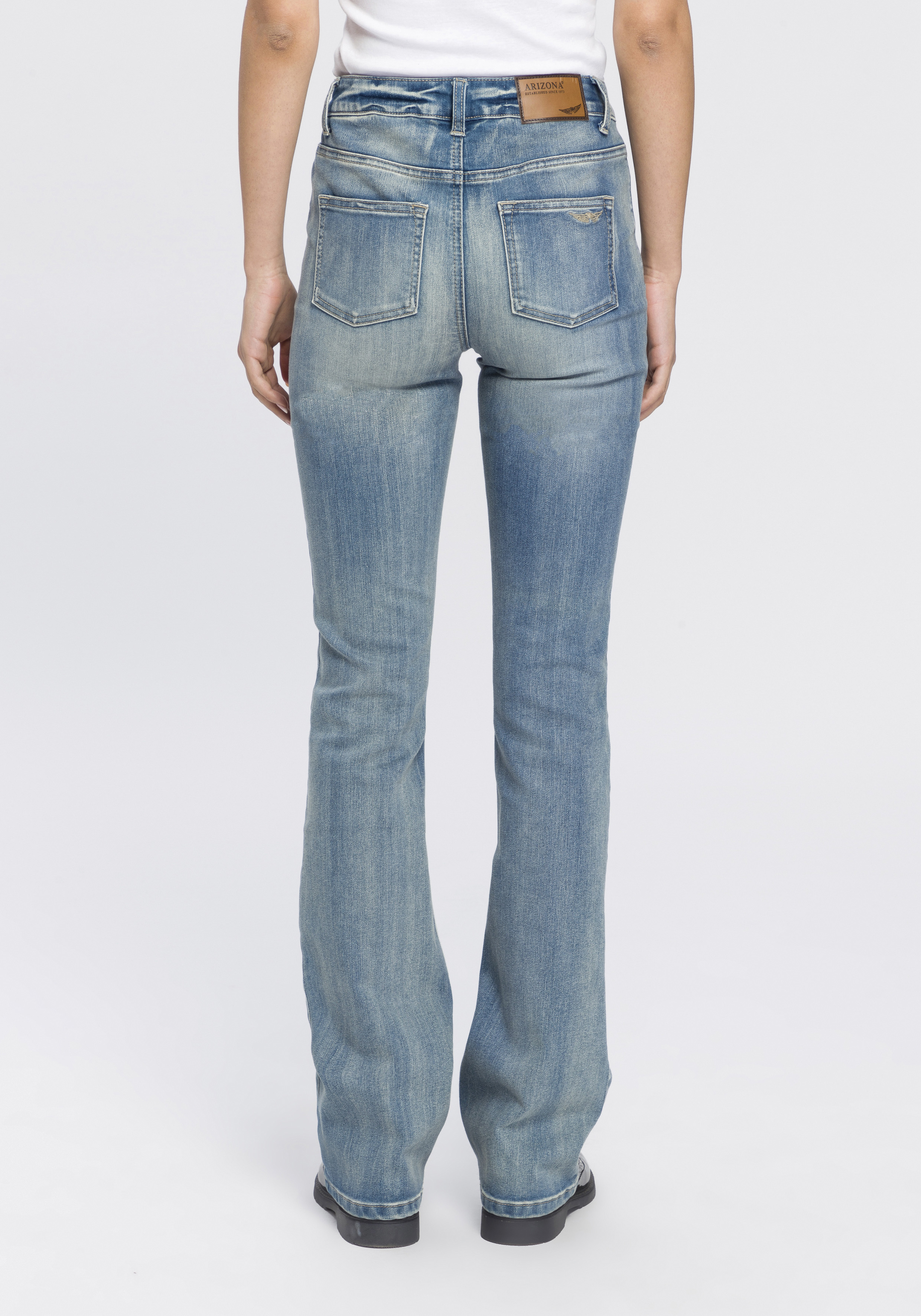 Bootcut-Jeans ARIZONA "Baby Bootcut", Damen, Gr. 21, K + L Gr, blau (mid, blau, use), Denim/Jeans, Obermaterial: 69% Baumwolle, 29% Polyester, 2% Elasthan, Abriebeffekte, Basic, bootcut fit, Jeans, leicht ausgestelltes Bein, hohe Leibhöhe