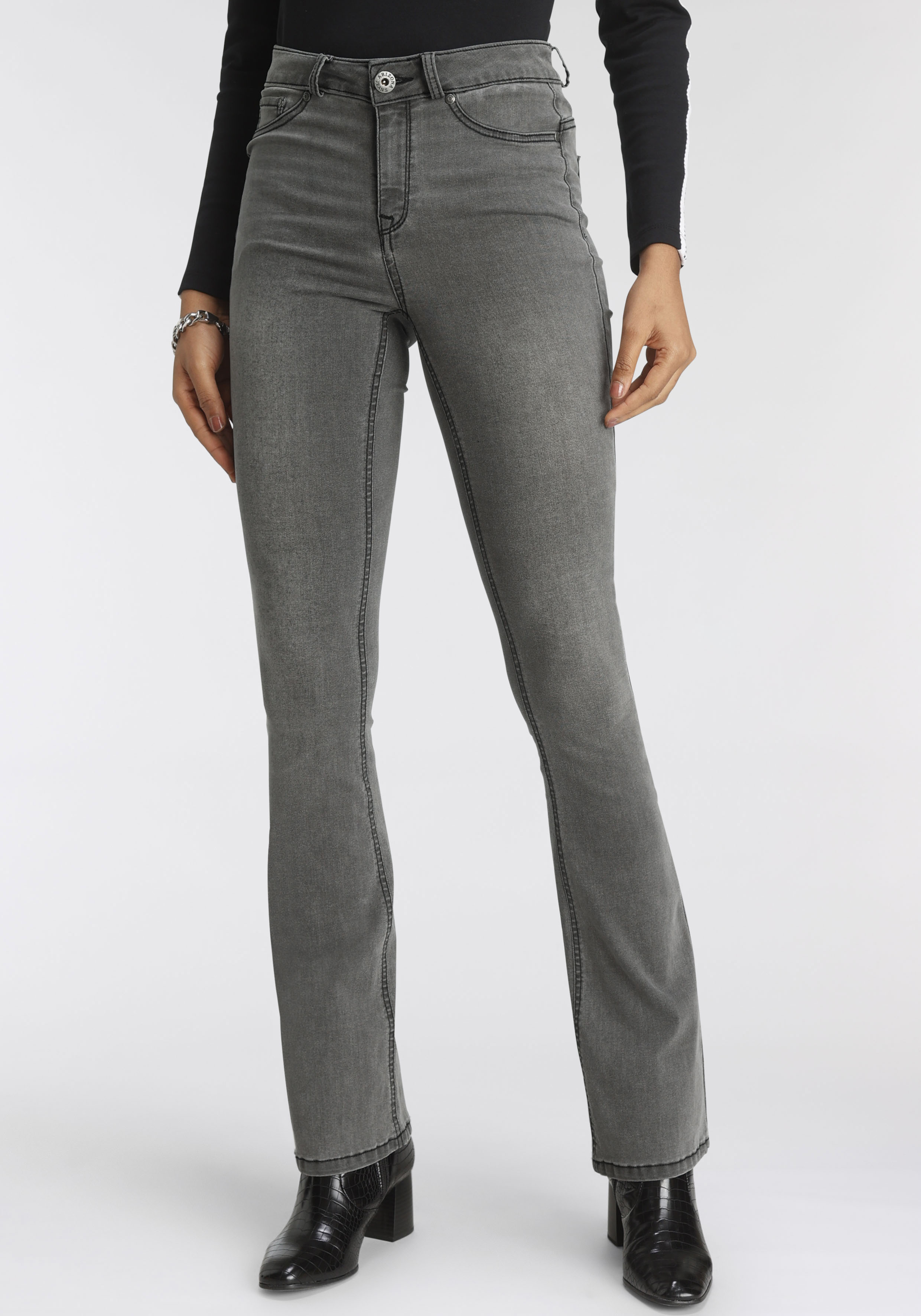 Bootcut-Jeans ARIZONA "Ultra Stretch", Damen, Gr. 21, K + L Gr, grau (grau used), Denim/Jeans, Obermaterial: 63% Baumwolle, 32% Polyester, 5% Elasthan, eng lang, Jeans, ausgestellte Beinform, Used-Waschung, hohe Leibhöhe, Topseller