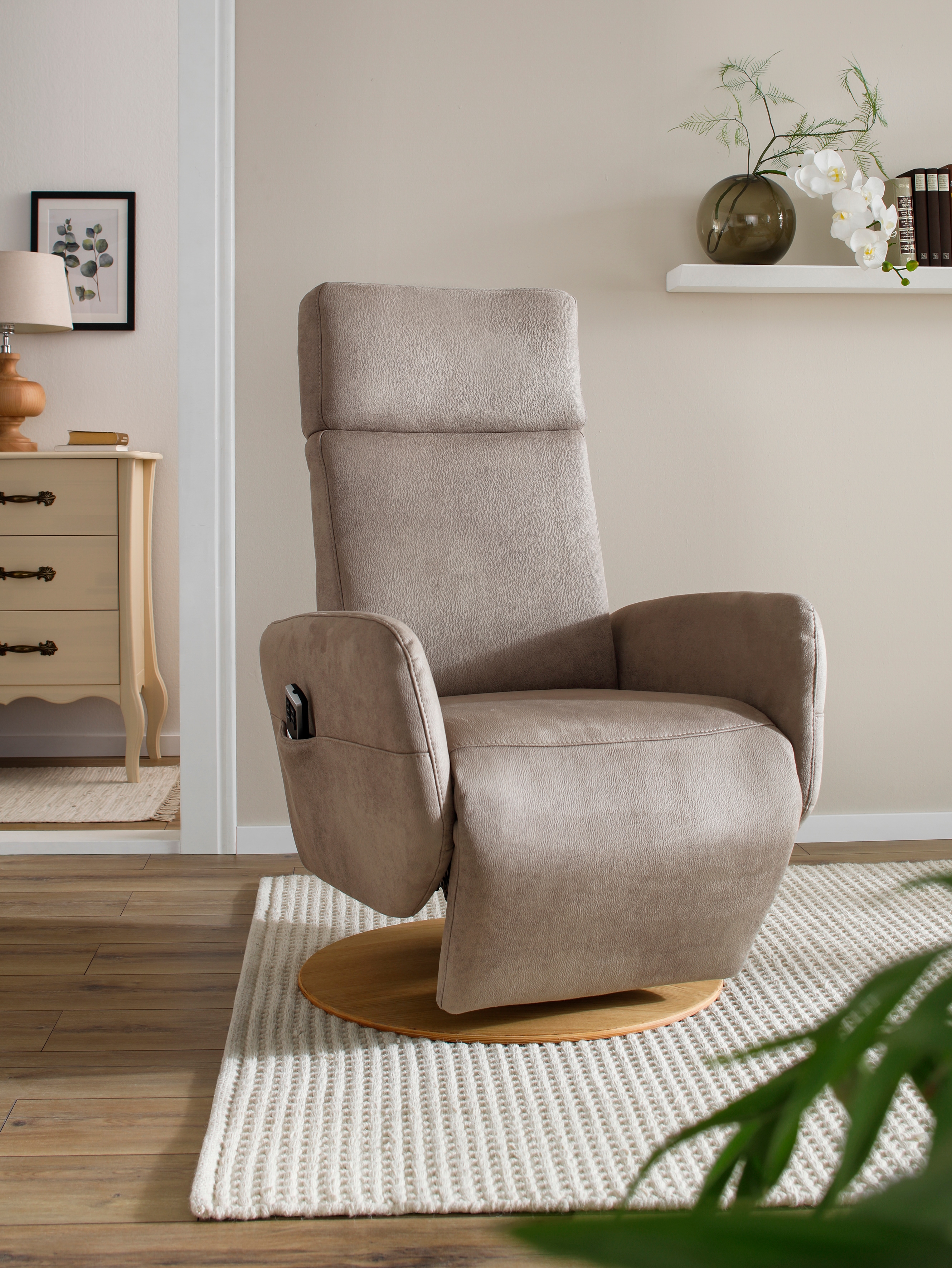 TV-Sessel SIT & MORE "Kobra", braun (savannah), B:71cm H:110cm T:82cm, Webstoff (100% Polyester);Luxus-Microfaser Euphoria (100% Polyester);Luxus-Microfaser Vintage (100% Polyester), Sessel, wahlweise mit 2 Motoren, 2 Motoren und Akku oder mit 2... Image