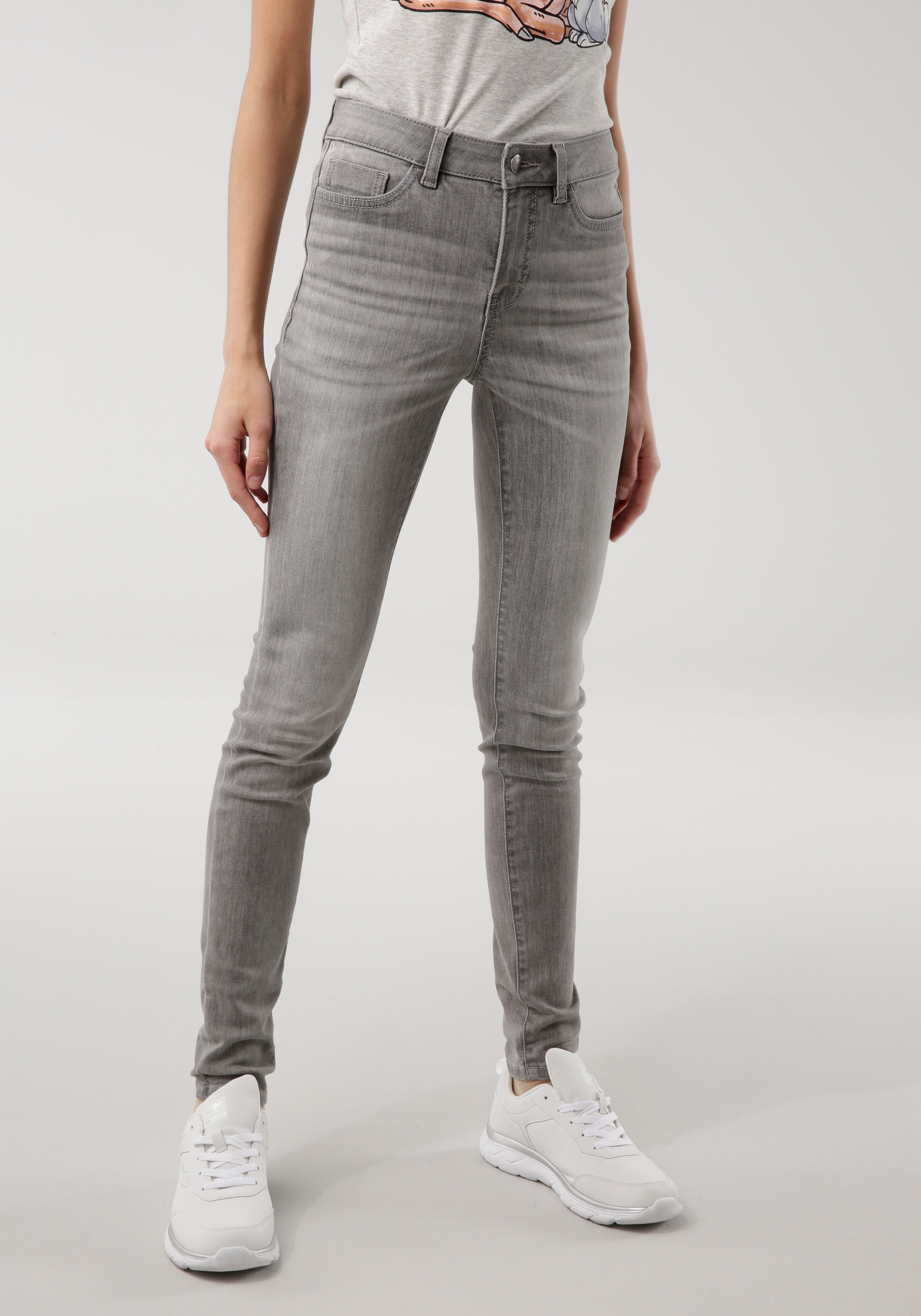 5-Pocket-Jeans KANGAROOS "SUPER SKINNY HIGH RISE", Damen, Gr. 38, N-Gr, grau (grau used), Denim/Jeans, Obermaterial: 67% Baumwolle, 21% Polyester, 10% Viskose, 2% Elasthan, Abriebeffekte, Basic, skinny fit knöchellang, Jeans 5-Pocket-Jeans,...