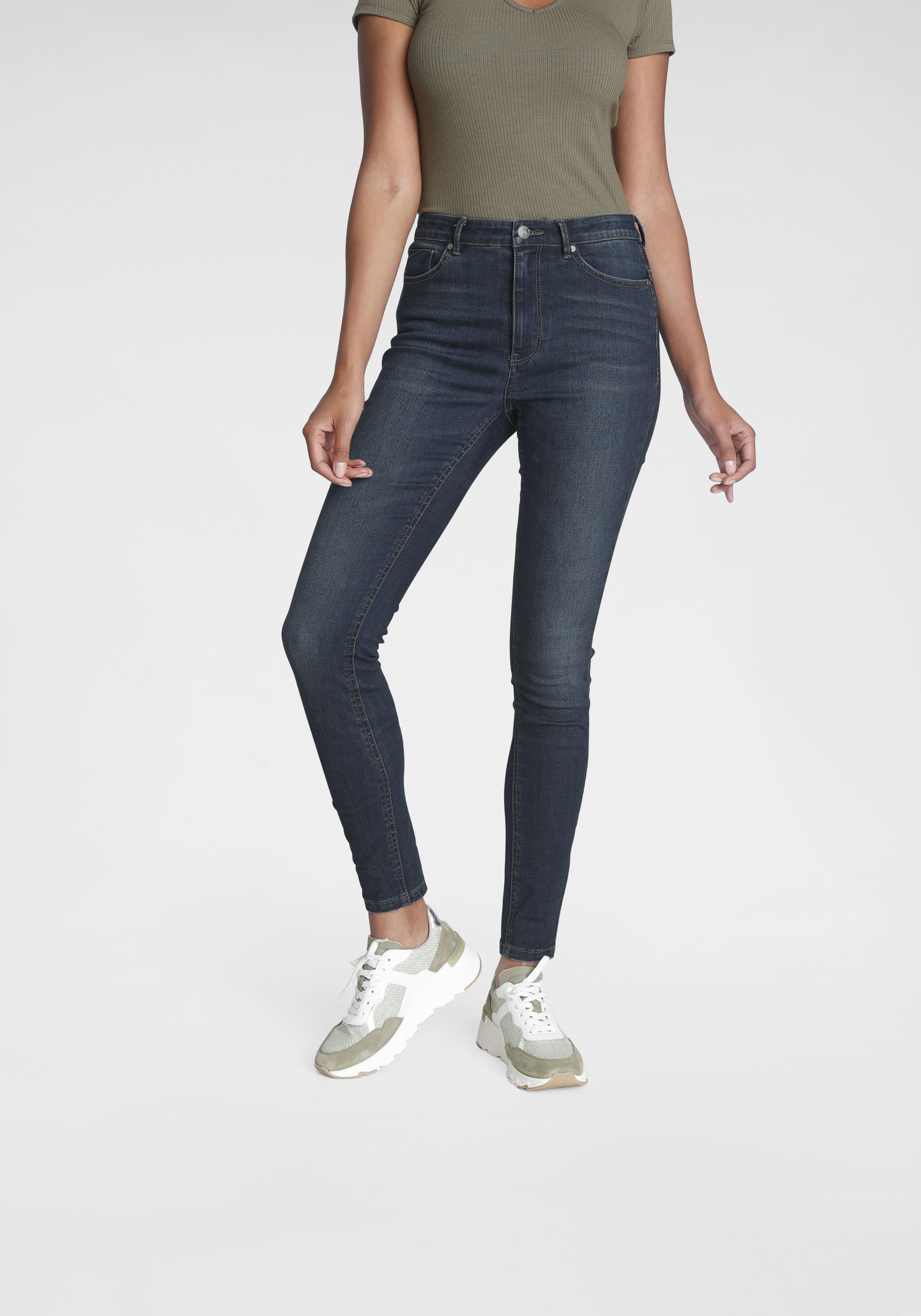 Skinny-fit-Jeans ONLY "ONLPAOLA – Extra-eng geschnittene Jeans mit figurformender Silhouette", Damen, Gr. XXL (44), Länge 32, blau (schwarz medium blau), Denim/Jeans, Obermaterial: 64% Baumwolle, 31% Polyester, 3% Viskose, 2% Elasthan, unifarben,...