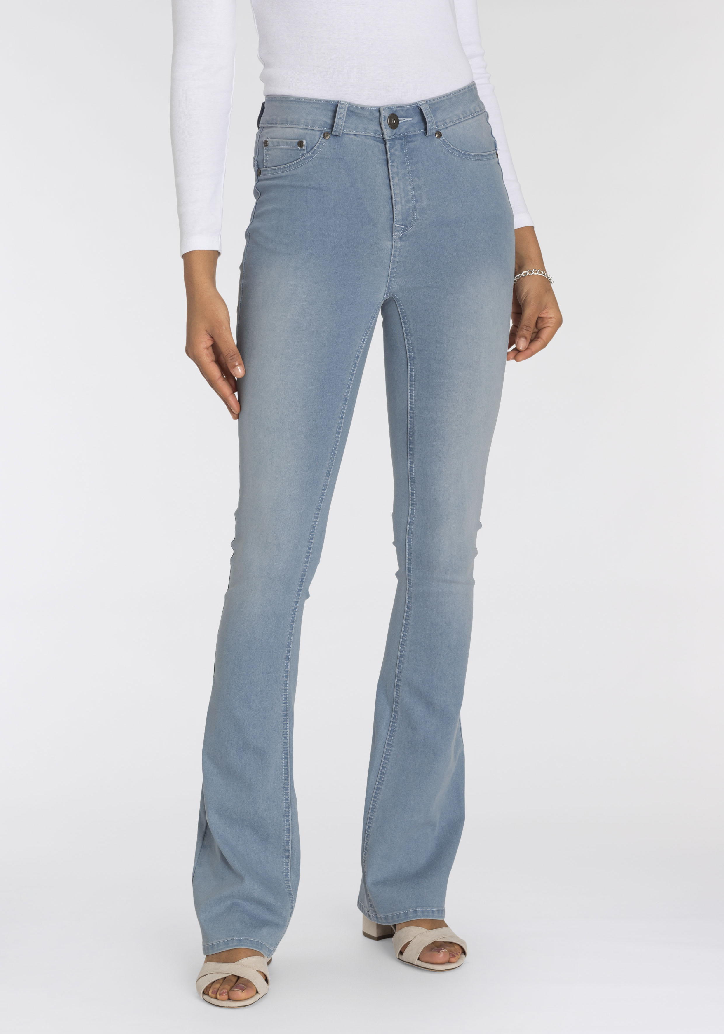 Bootcut-Jeans ARIZONA "Ultra Stretch", Damen, Gr. 24, K + L Gr, blau (bleached), Denim/Jeans, Obermaterial: 63% Baumwolle, 32% Polyester, 5% Elasthan, eng lang, Jeans, ausgestellte Beinform, Used-Waschung, hohe Leibhöhe, Topseller