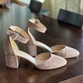 Nine West Shoes | Euc Nine West Addison Block Heel Shoe Size 9 | Color: Gold/Tan | Size: 9