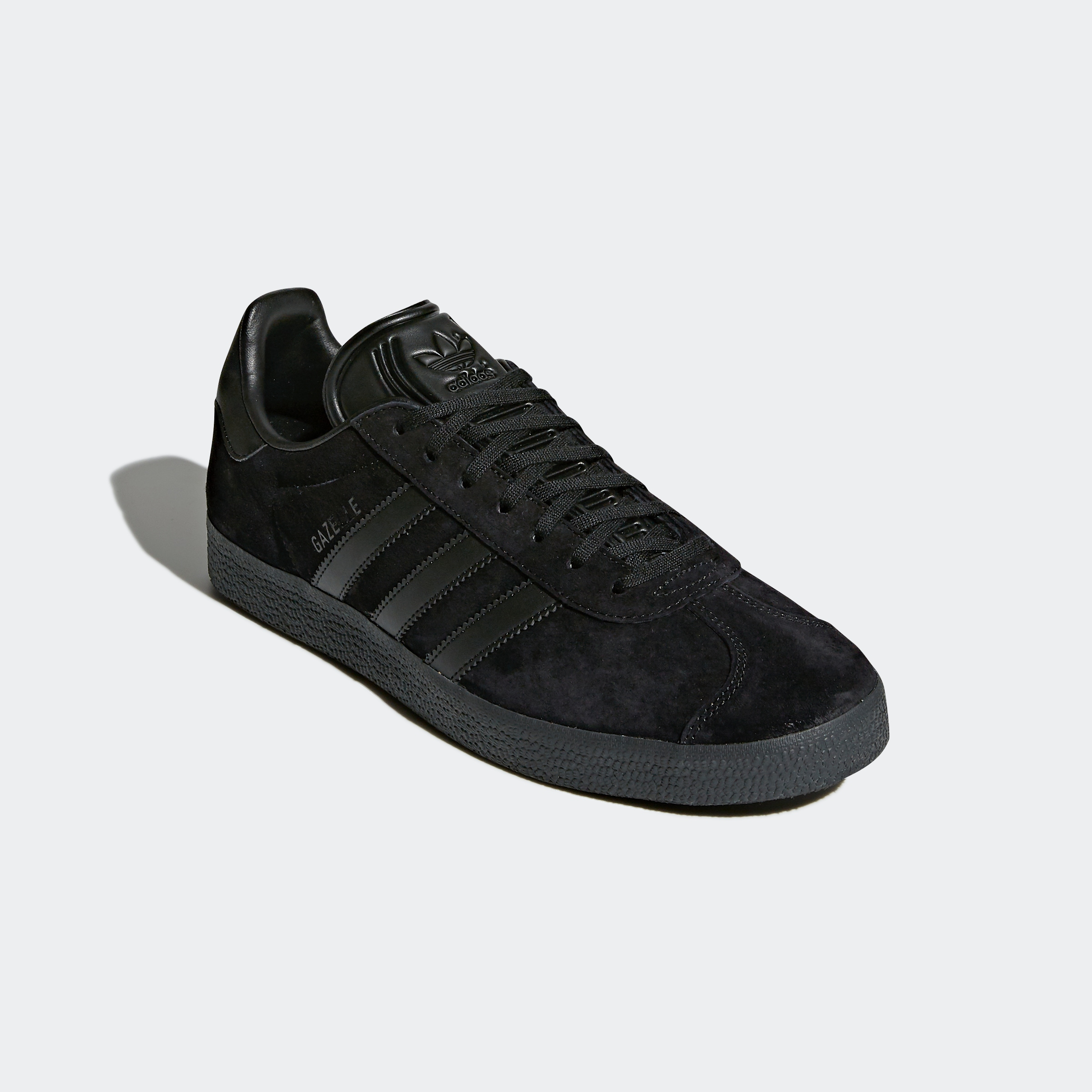 Sneaker ADIDAS ORIGINALS "GAZELLE", Herren, Gr. 46, schwarz (core schwarz, core schwarz, core schwarz), Leder, Synthetik, Schuhe Freizeitschuh Damenschuh Skaterschuh Herrenschuh Sneaker Sneaker low Retrosneaker