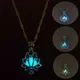 Pendentif lumineux en forme de fleur de Lotus pour femmes lune scintillante dans la nuit collier