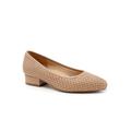 Women's Jade Pump by Trotters in Nude (Size 12 M)