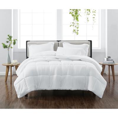 Heritage Solid Comforter Set by Cannon in White (Size TWIN)