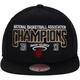 "Miami Heat NBA Hardwood Classics Champ Snapback par Mitchell & Ness - Noir - Unisexe - Homme Taille: OSFA"