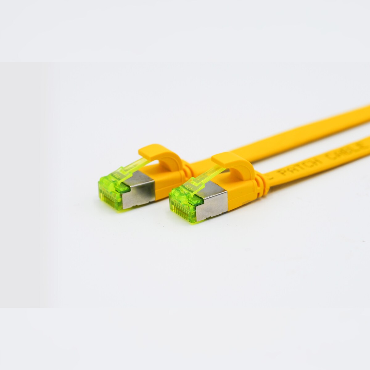 Helos ultra flaches Patchkabel U/FTP Cat 6a gelb 3,0m Image